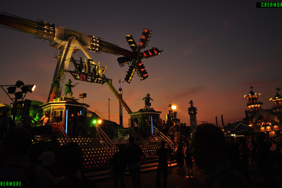 Wiesn - Oktoberfest - Riesenrad - München